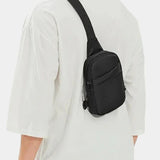 Rasmus™ | Petit Brysttaske Essentiel